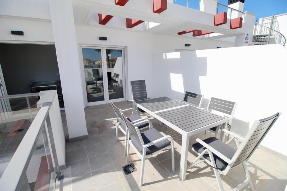 Victoria 80 By Homeprive Dénia Extérieur photo